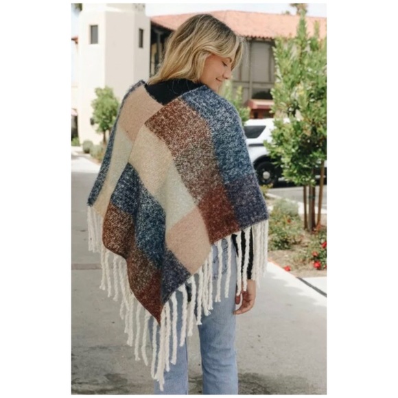 SOLD OUT Colorblock Multicolor Tassel Fringe Poncho - Picture 5 of 6